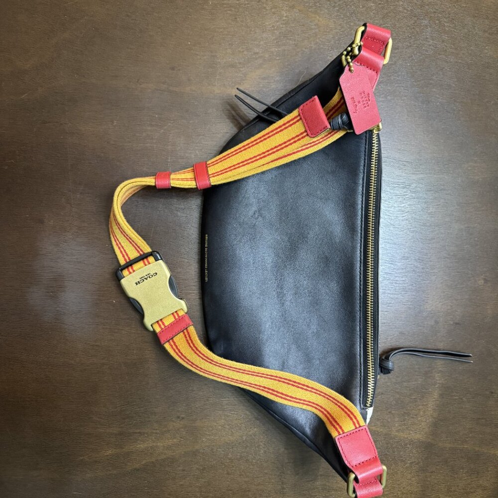 Coach Disney Mickey Mouse X Keith Haring Unisex Crossbody - Picture 4 of 7